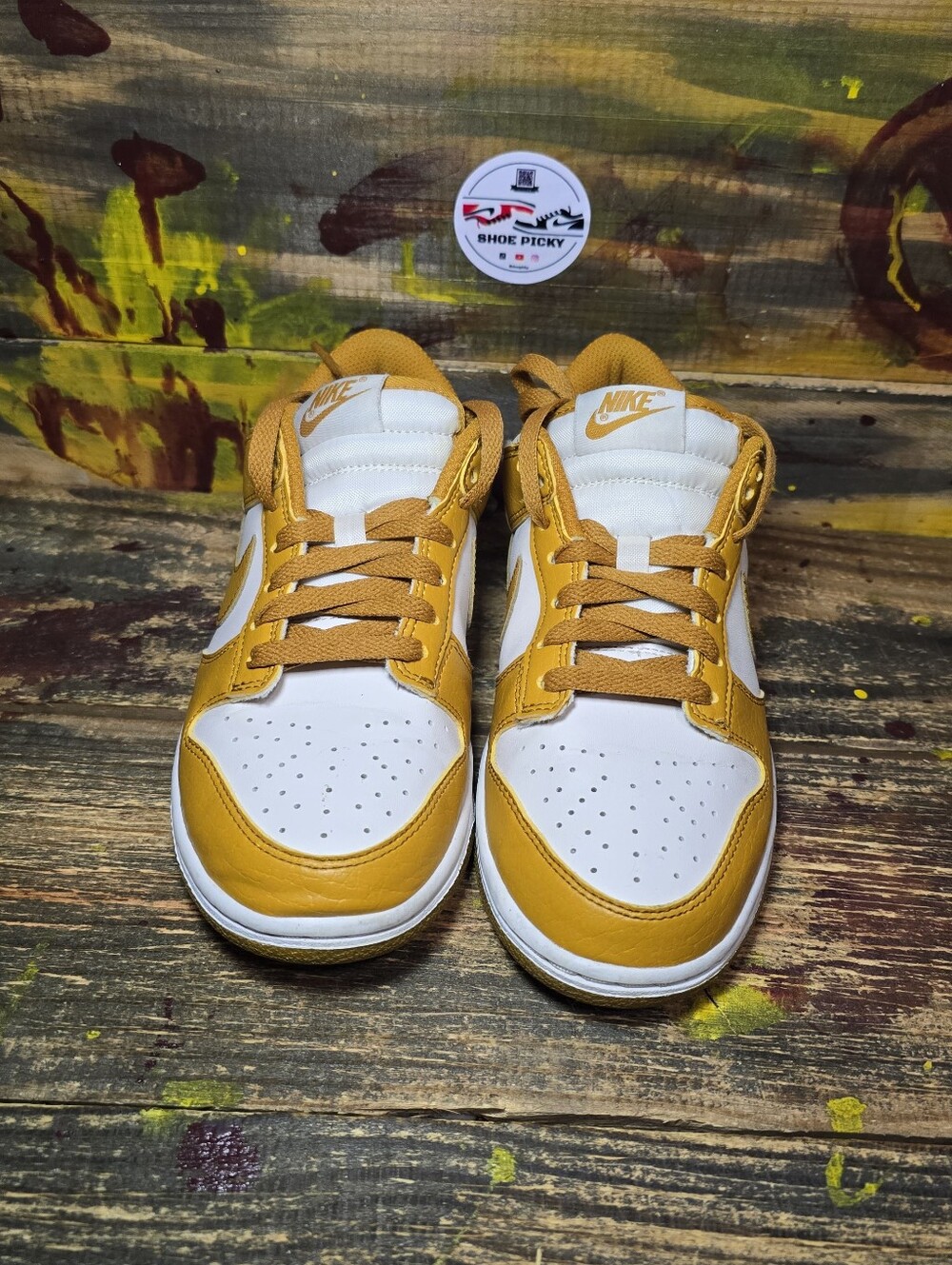 Women’s Nike Dunk Low Next Nature Gold Phantom size 6 used DN1431-001 - Picture 2 of 8